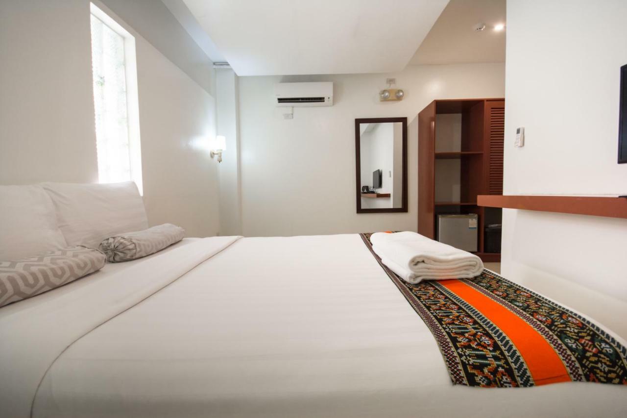 ซูร์ บีช รีสอร์ต Hotel Balabag  ภายนอก รูปภาพ